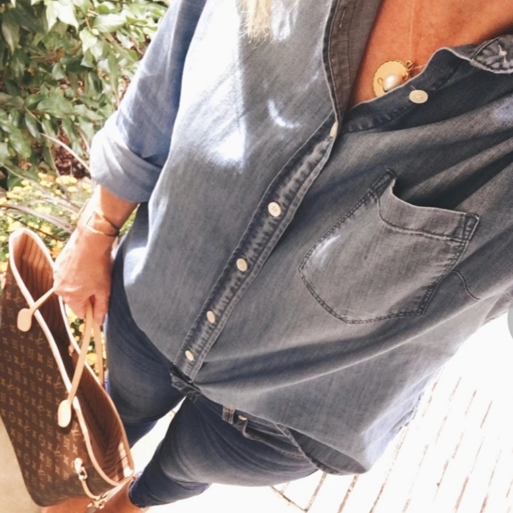 'T' John Wind Sorority Girl Initial Charm